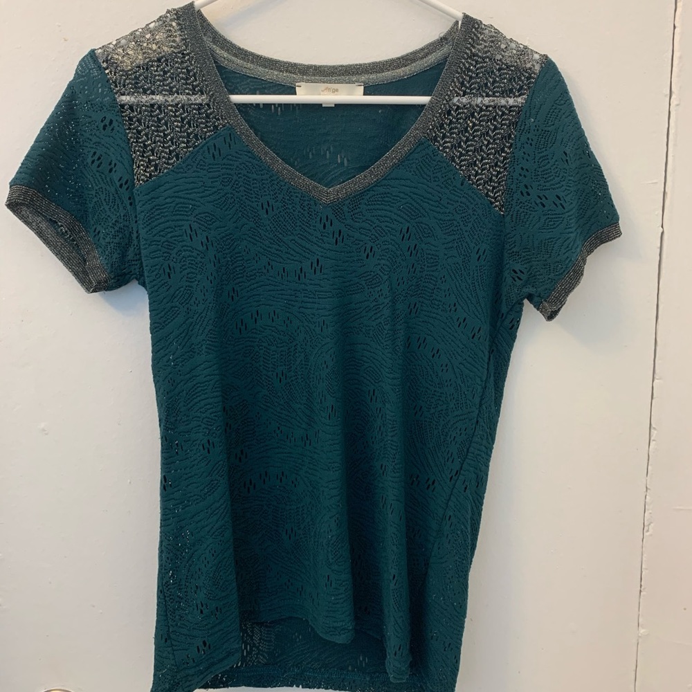Tee shirt